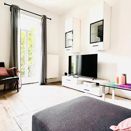 Stader Oase Mit Sonnenterrasse דירה שטאדה